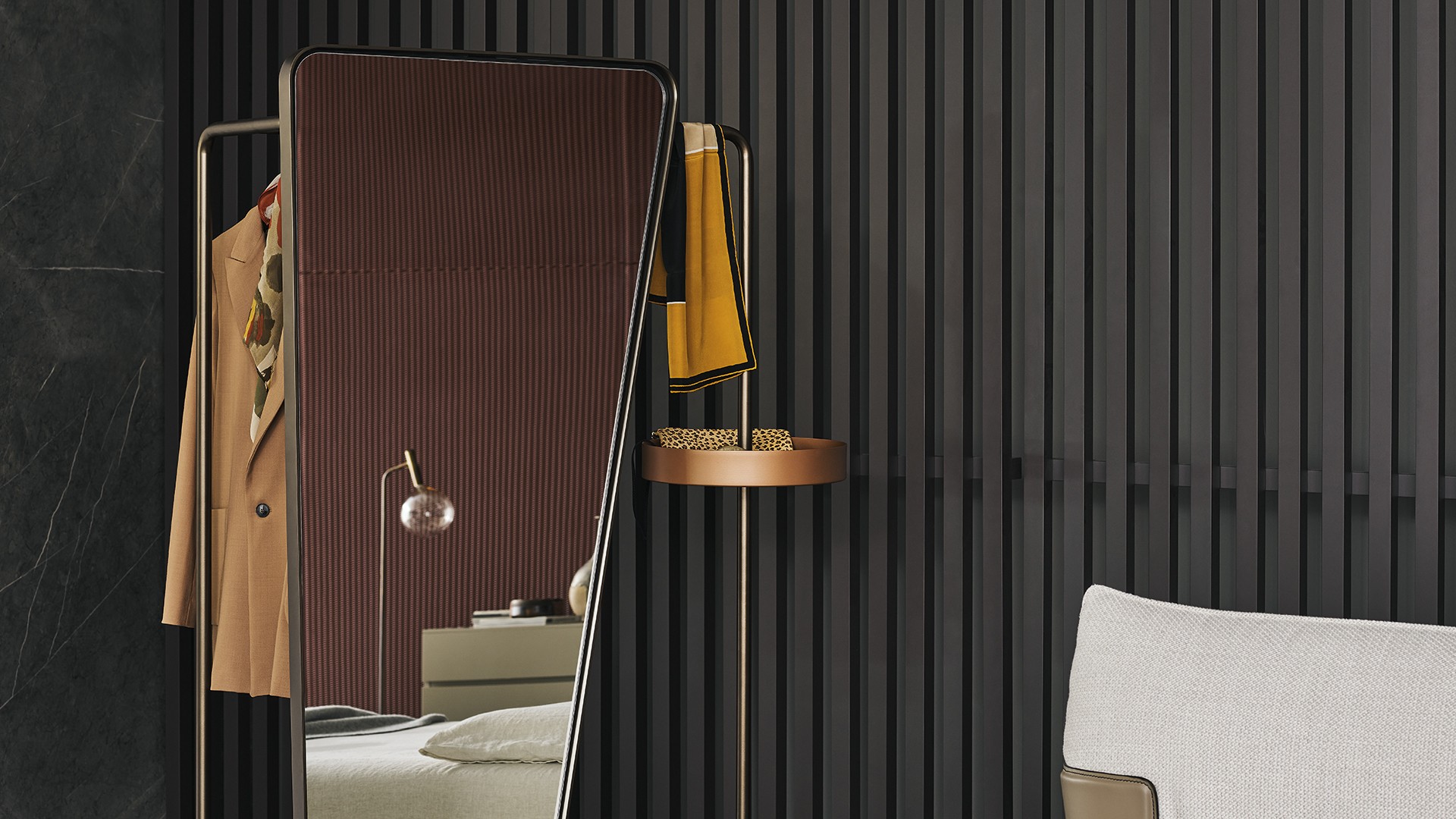 bonaldo-appendiabito-camillo-main-slider-02