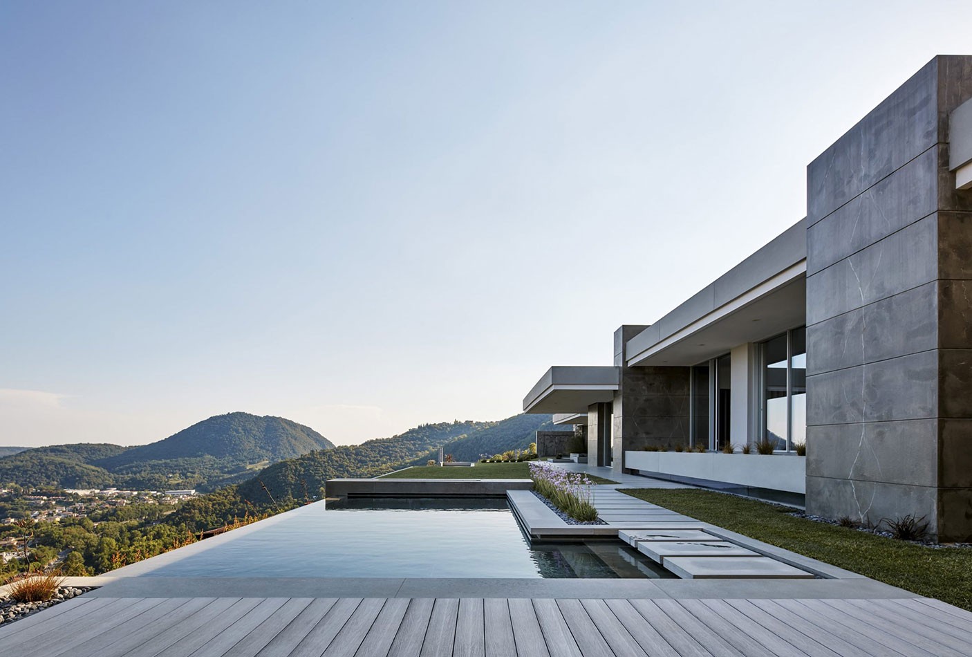 close-to-the-lake_13-L