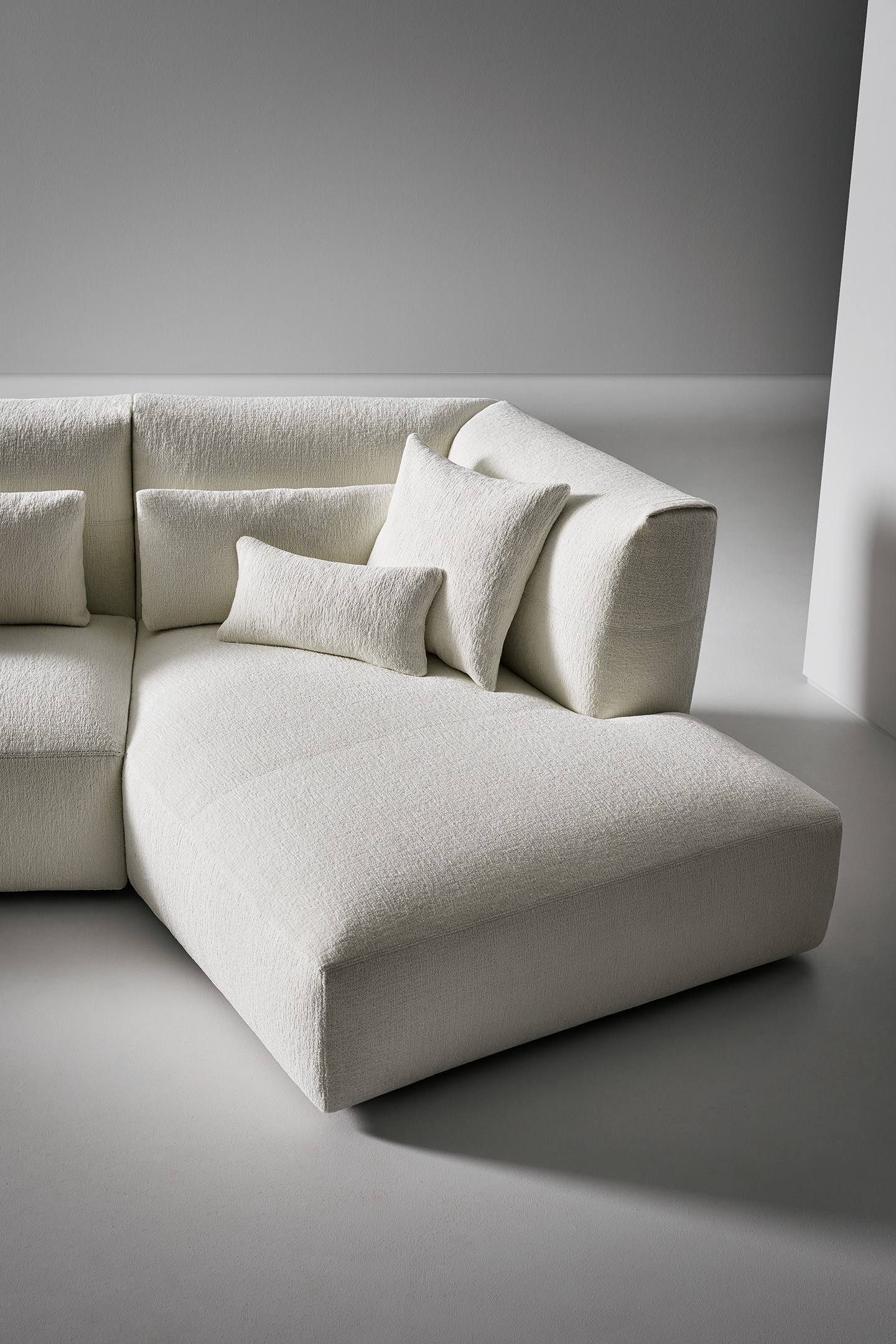 bonaldo-divani-belloalto-gallery-02