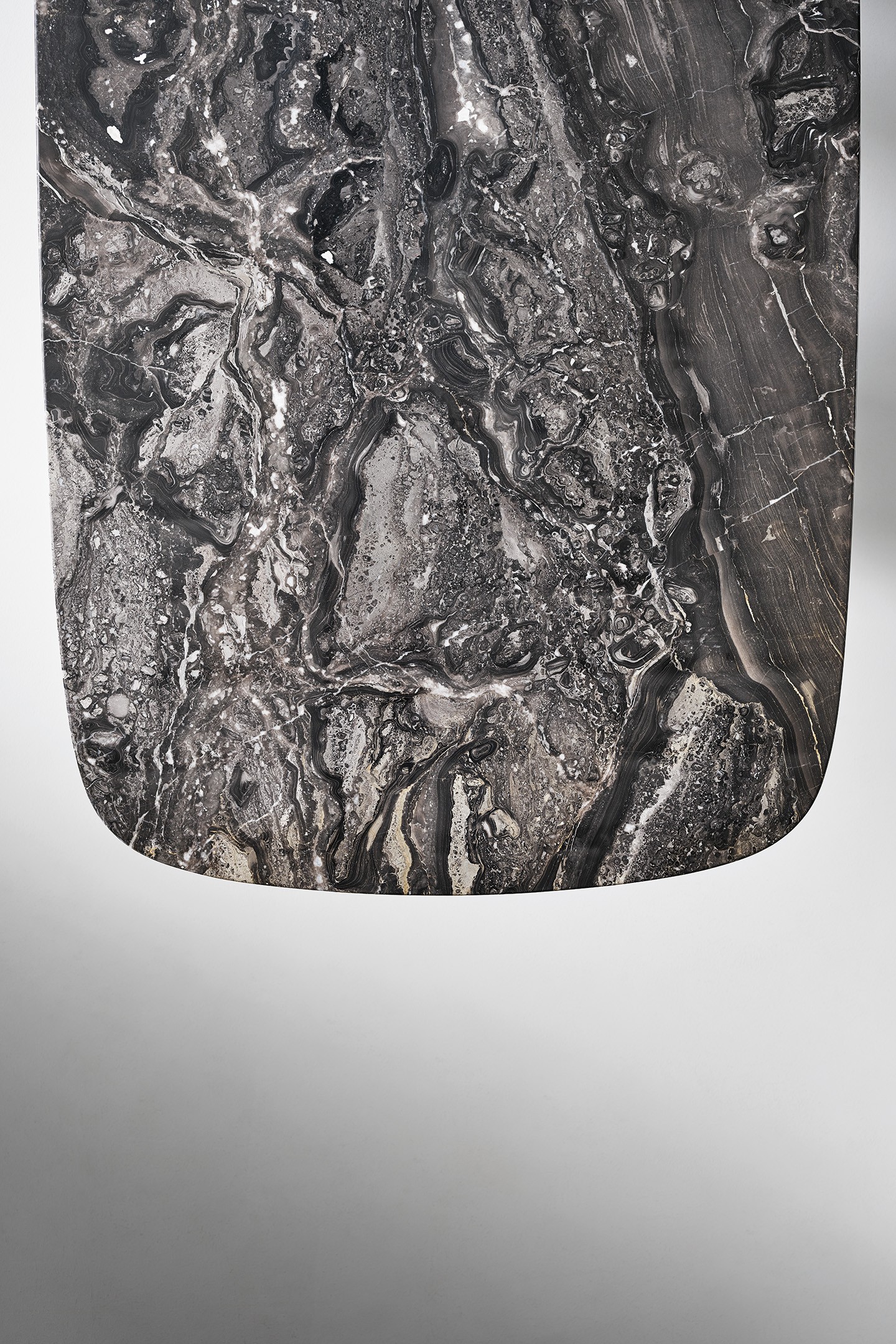 bonaldo-tavoli-liaison-gallery-01