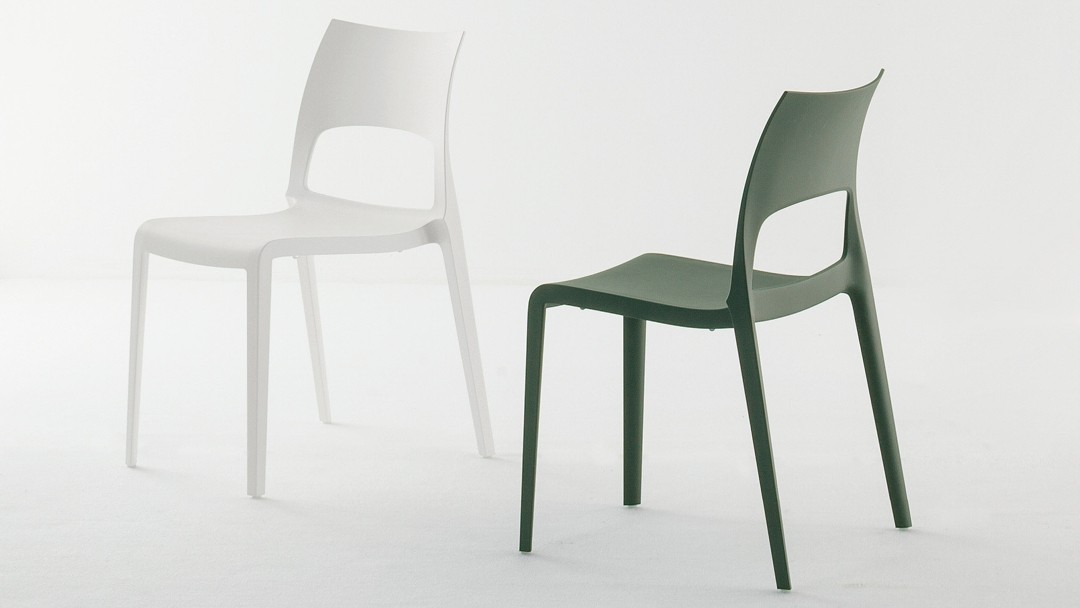 bonaldo-sedie-in-plastica-idole-gallery-02-4.jpg