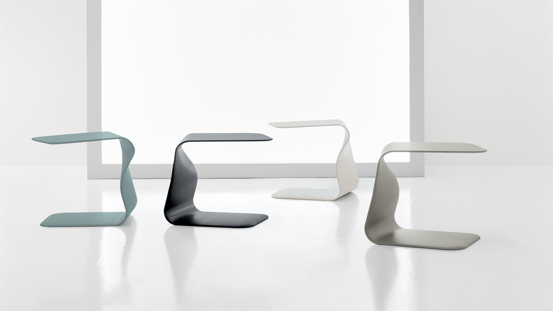 bonaldo-tavolini-duffy-main-slider-02-4.jpg
