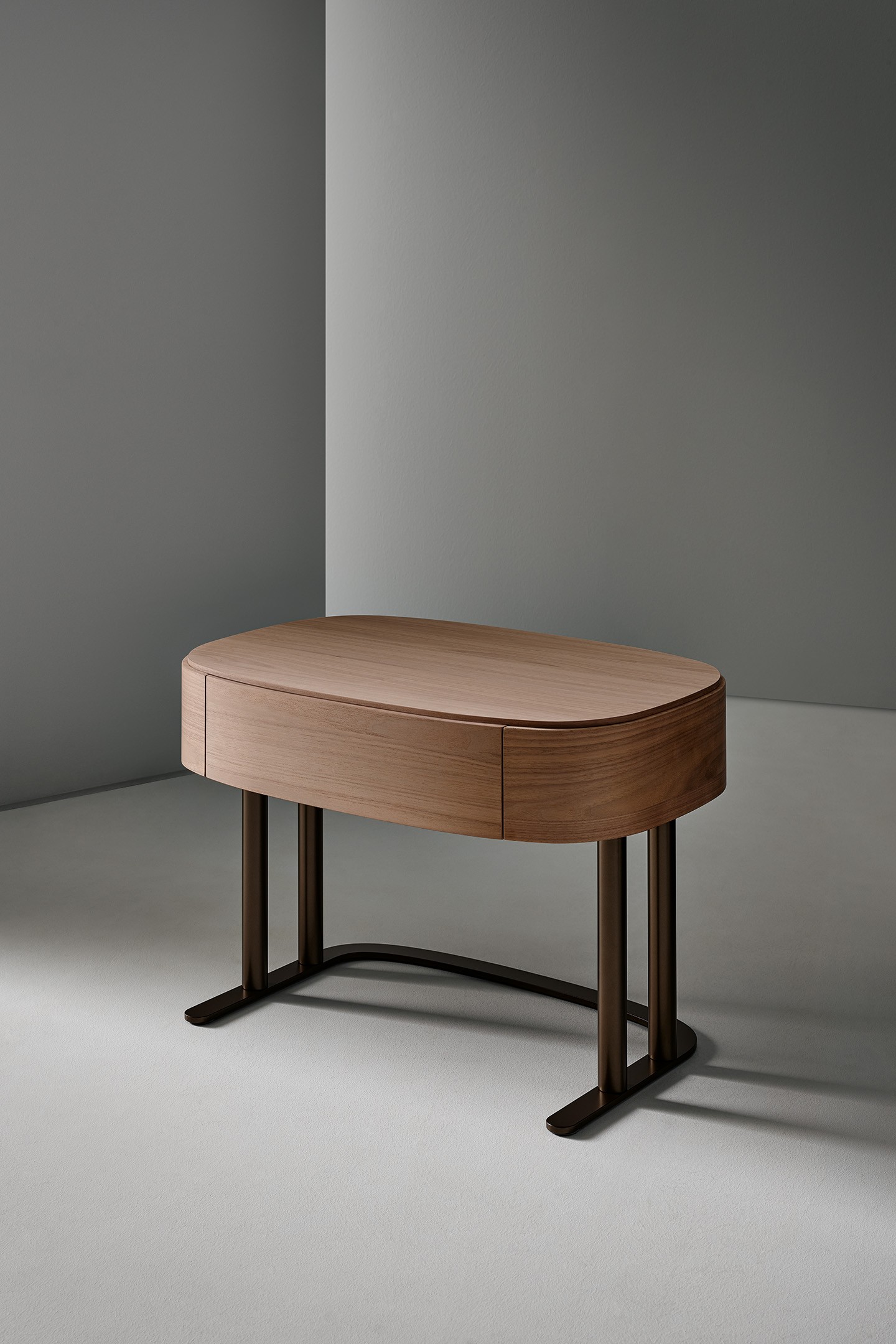 bonaldo-complementi-letti-isabey-bedside-table-gallery-01